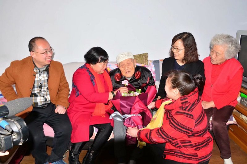 拥抱健康,从孕期开始——保定真爱妇产的先进理念
